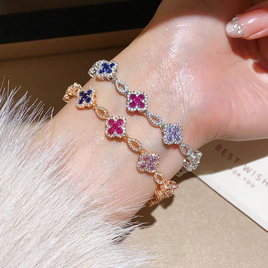 18K Real Gold Plated Zircon Lucky Four-Leaf Clover Flower Minimalist Buckle Bracelet, High-End Versatile Bangle Fashion Jewelry