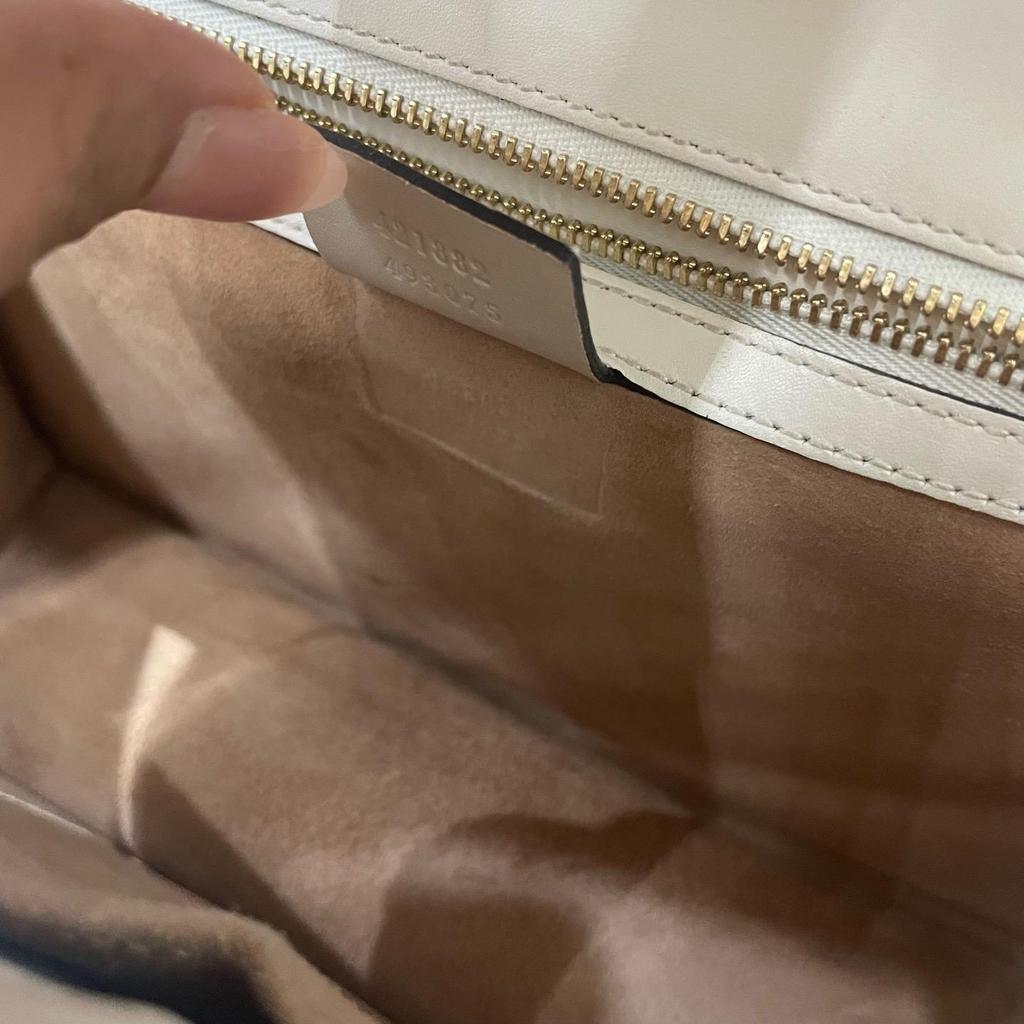 [Pre-Owned] Sylvie Gold Buckle Striped Web Satin Bow Wide Shoulder Strap Leather Handbag - Very Good #ASN151