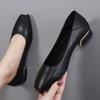 Весна 2025 новые кожаные женские туфли на низком каблуке квадратный носок с мелким вырезом рабочие туфли на плоском каблуке кожаные туфли толстый каблук универсальные