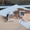 Серебряные серьги с топазом Лондон Блю 2.369ct, фианитами (2204886)