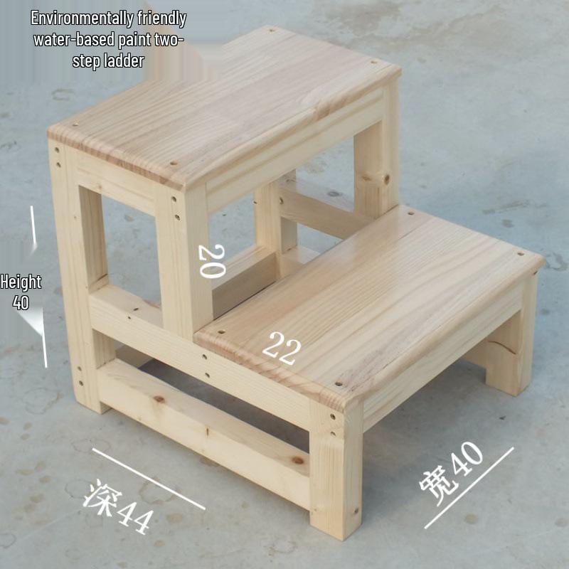 Компактная складная стремянка из массива дерева для дома