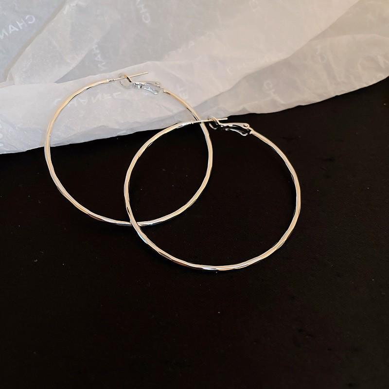 Silver Needle Style Circle Earrings - Simple Korean Metal Design, All-Match Earrings for a Celebrity Look.
