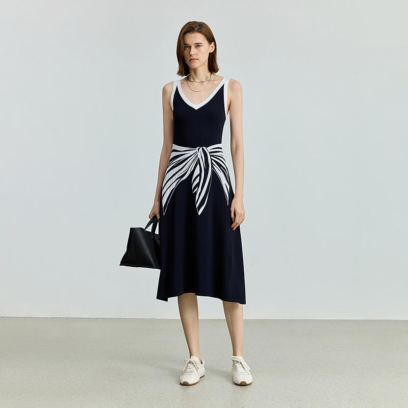 LILY Design Knitted Strap Dress