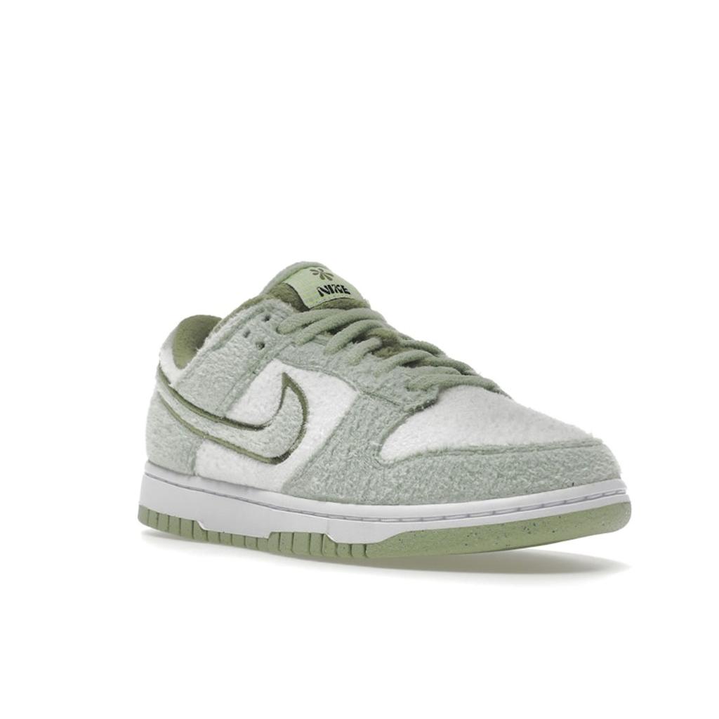 Nike Dunk Low SE Fleece - Женские кроссовки Honeydew Green Phantom Alligator DQ7579-300