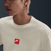 Nike Спортивная одежда AS U NSW Футболка M90 OC Логотип Sole Food Мультяшная футболка с коротким рукавом и круглым вырезом Мужские топы Белый HJ0769078