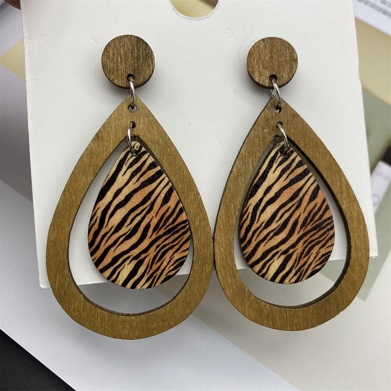 Bohemian Long Water Waved Pattern Wooden Earrings for Women Ethnic Style Vintage Elegant Female Jewelry Party Casual Accessory