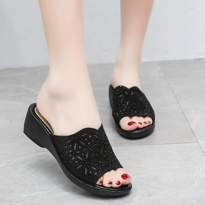Female Shoes On Sale Brand Open Toe Women's Slippers Fashion Office Slippers Women Crystal Round Toe Wedges Women's Sandals