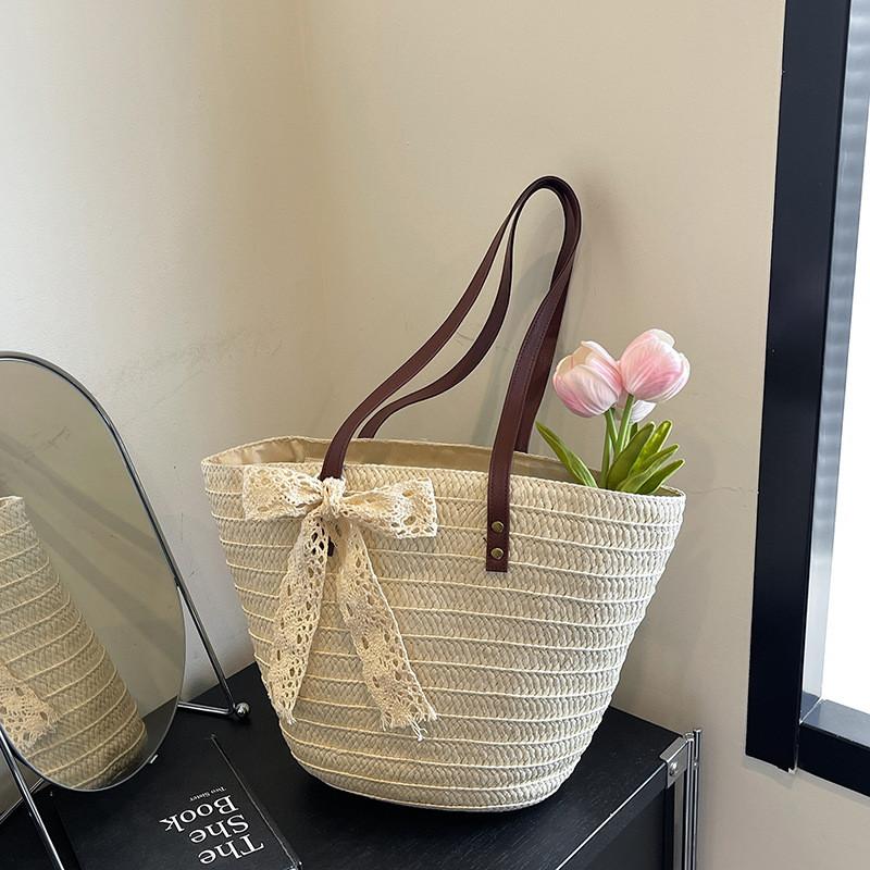 Woven Beach Bag For Women Large Capacity Casual Day Out With Interior Pouch