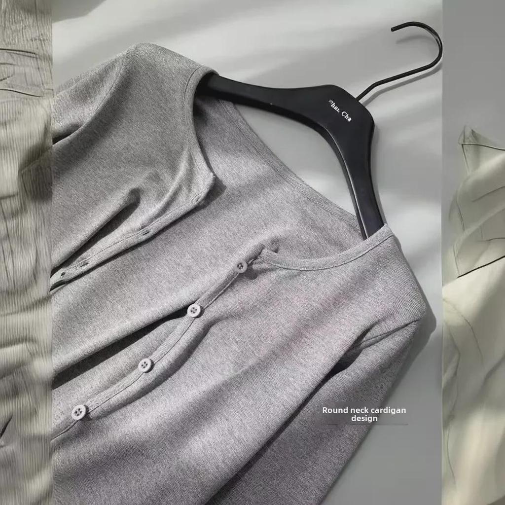 White Moonlight Women's Three-Piece Set: High-Waist Skirt, Cardigan, and All-Match Gray Suspenders for Spring and Autumn.