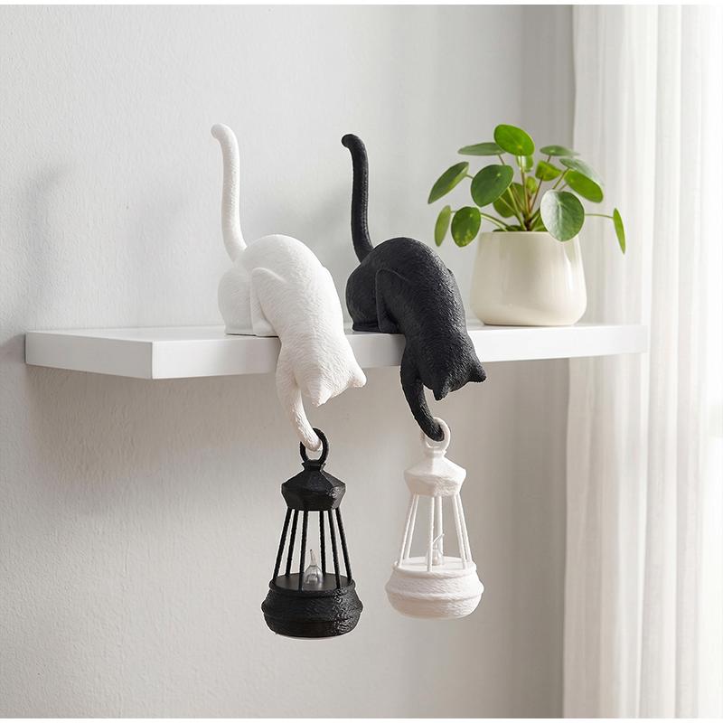 Gothic Cat Shelf Hook with Lantern Statue Funny Figurine Ornament Handmade Resin Figurine for Desk Bookshelf Bedroom Decor