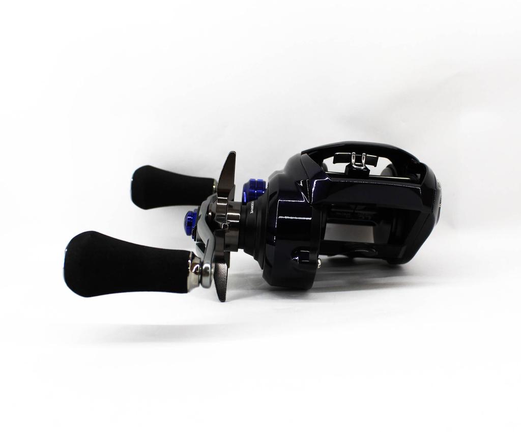 Продажа Катушка Daiwa Baitcast Saltist TW 400XH PE Special Правая рука (2638)