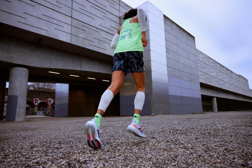 Компрессионные гетры Adidas из материала ClimaCool, размеры, гетры, упаковка 2 шт., (Дышащий, Влагоотводящий, Быстросохнущий), Белый, S/M (ADSL-13013WH)