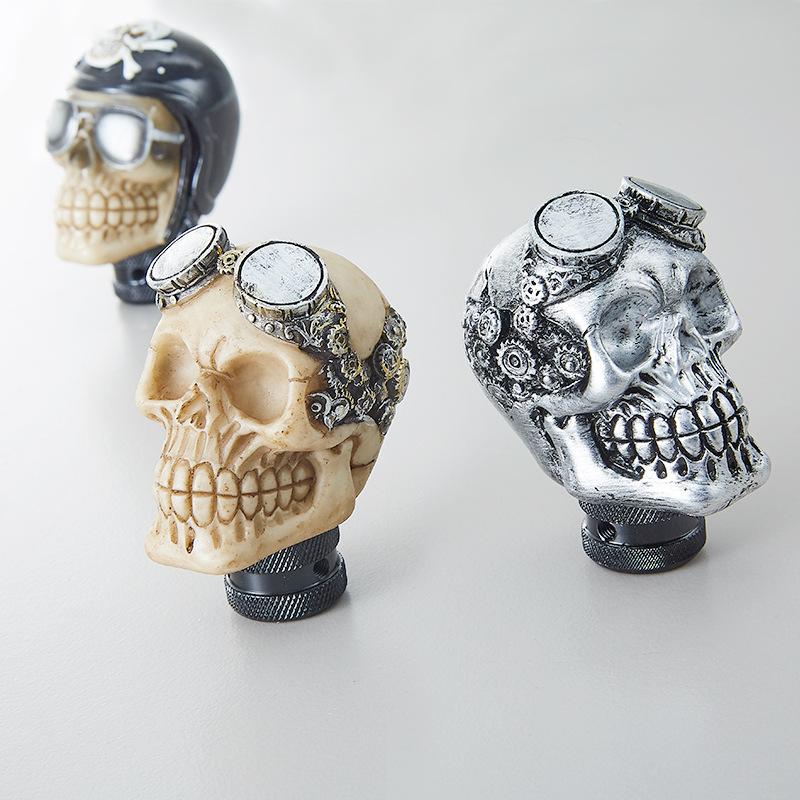Universal Skull Head Gear Lever Gear Shifts Knob Skeleton Shape Gear Shift Knob Manual Transmission LED Light Gear Shifts Knob
