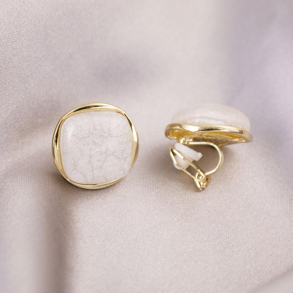 Универсальные легкие роскошные клипсы для ушей без проколов, повседневные высококачественные треугольные клипсы для ушей, универсальные женские серьги