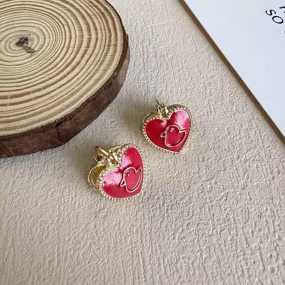 Французские классические красные ретро-серьги Love Drip, элегантные застежки-пряжки в гонконгском стиле, модные маленькие изысканные универсальные серьги