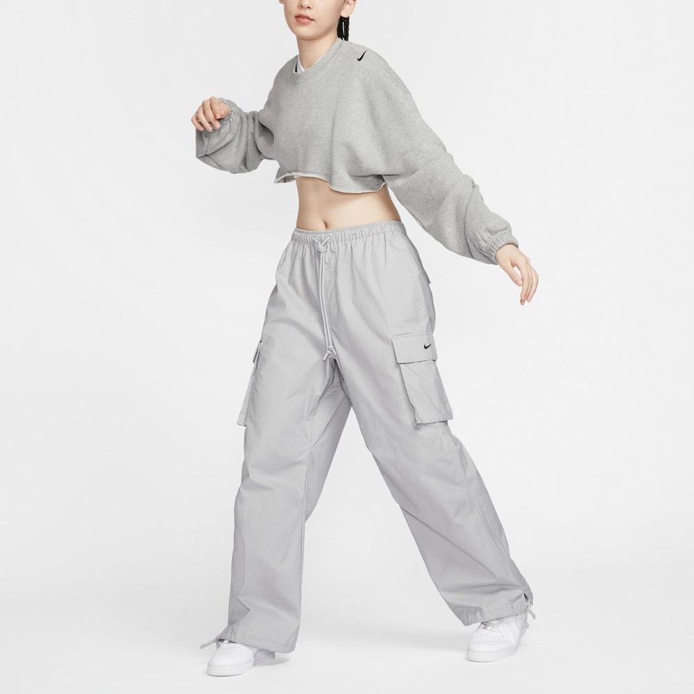 Nike Удобный укороченный женский пуловер с круглым вырезом, средне-серый FV7510063