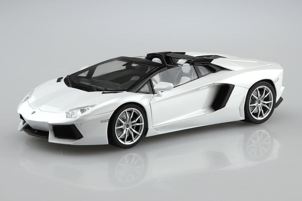 Aoshima Bunka Kyozai Суперкар Lamborghini Aventador Roadster Пластиковая модель (АОСИМА) № 8 1/24 '12