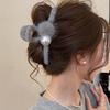 Retro Flocked Pompom Pearl Claw Clip: Fashion-Forward, Versatile Hair Accessory for Autumn and Winter