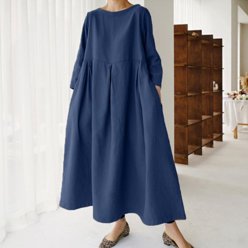 Платье свободного покроя большого размера с круглым вырезом и юбкой выше колена в стиле Academy