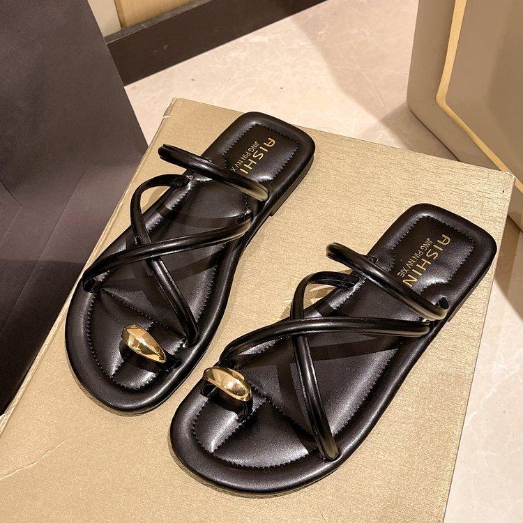 Сандалии на плоской подошве для интернет-знаменитостей, женские, лето 2024, новый комплект с перемычкой между пальцами, повседневные уличные шлепанцы, квадратный носок, пляжные шлепанцы