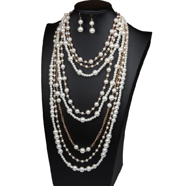 Stylish Pearls Jewelry Set Featuring Multilayers Necklace and Earrings Accessory for Fashionable Woman Casual Wear