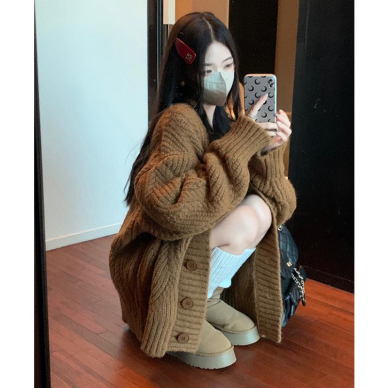 Korean Style Cozy V-Neck Knit Cardigan for Autumn/Winter 2026