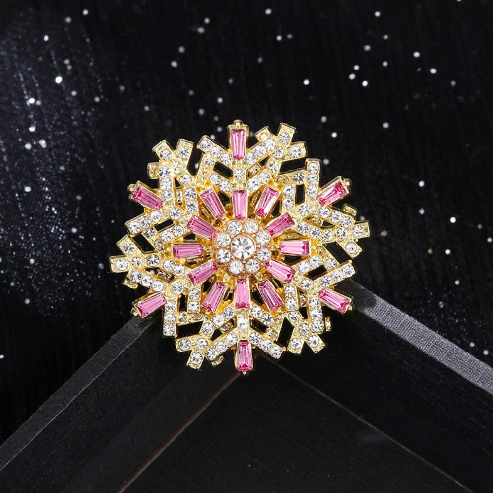 Sparkling Creative Snowflake Pin Rhinestone Zinc Zinc Alloy Zircon Badge Valentine's Day