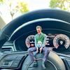 Команда Автомобиль-Клоун Поза Сидения на Крыше Автомобиль Форма Фигурка Декоративный Предмет Подарок на День Рождения