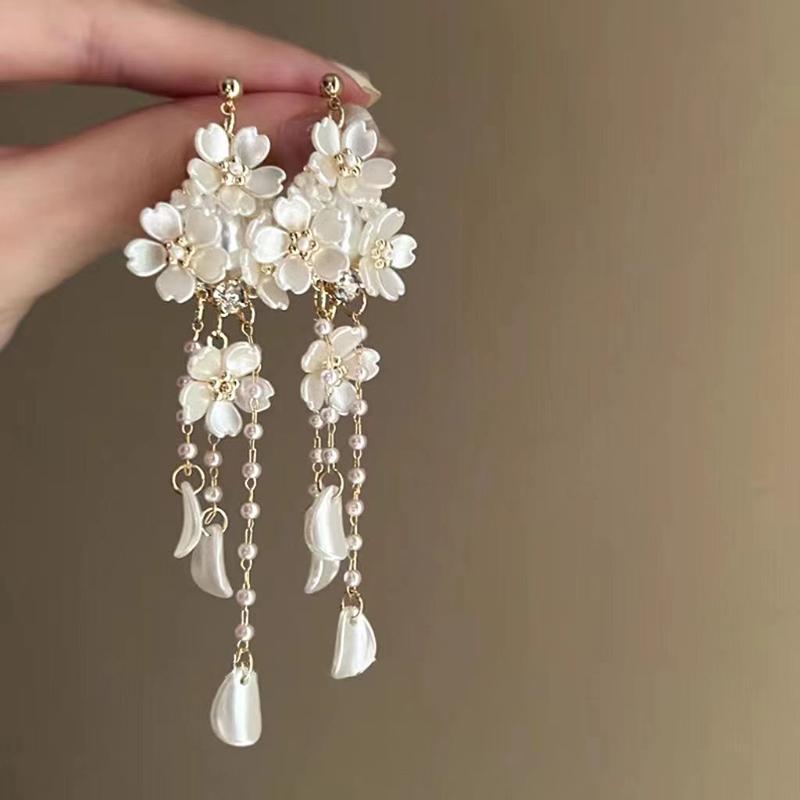 1pair Tassel Earrings Imitation Pearl Flowers Fringe Long Dangle Earrings For Women Elegant Temperament Dainty Luxury Jewelry