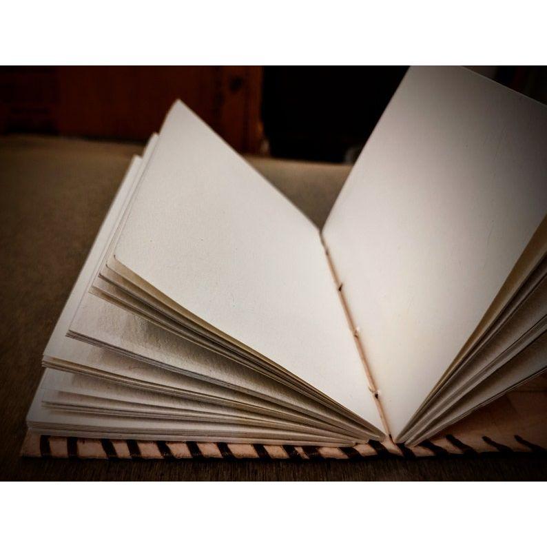 Винтажный журнал ручной работы зеленого цвета в кожаном переплете с замком — переработанные многоразовые страницы ручной работы без подкладки — кожаный подарок для него и для нее