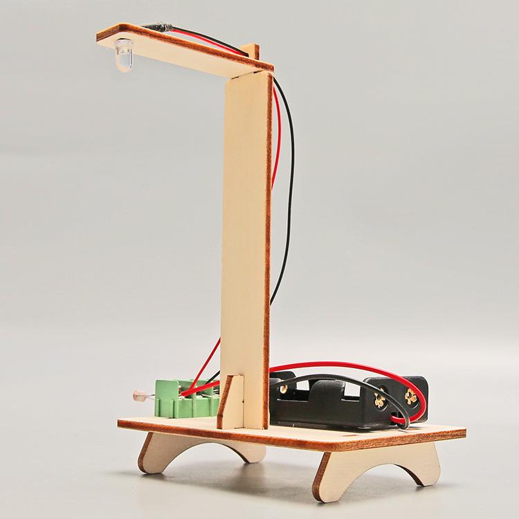 Intelligent Light Control Small Street Lamp Technology Small Production Popularization Model Of DIY Science Experiment Homework For Primary Students