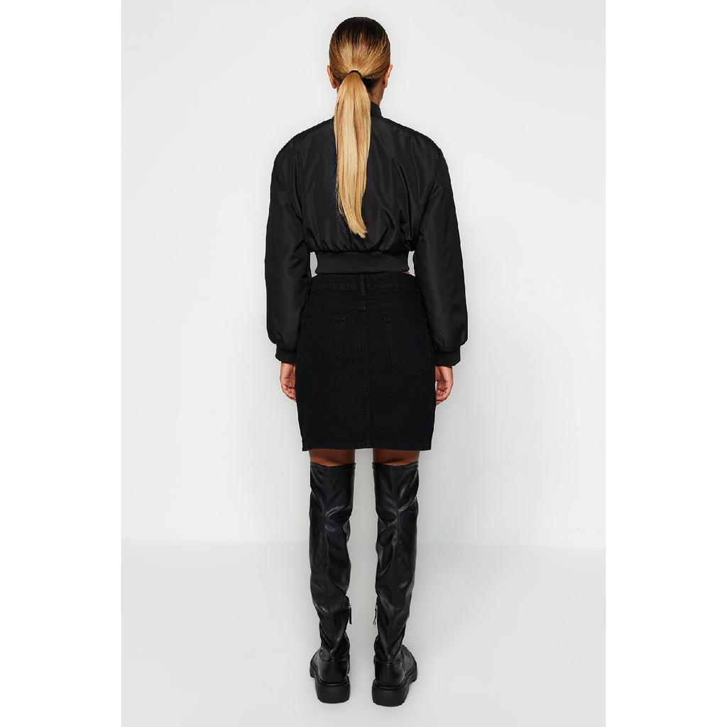 Черная джинсовая мини-юбка с высокой талией и разрезом Twoaw23et00285