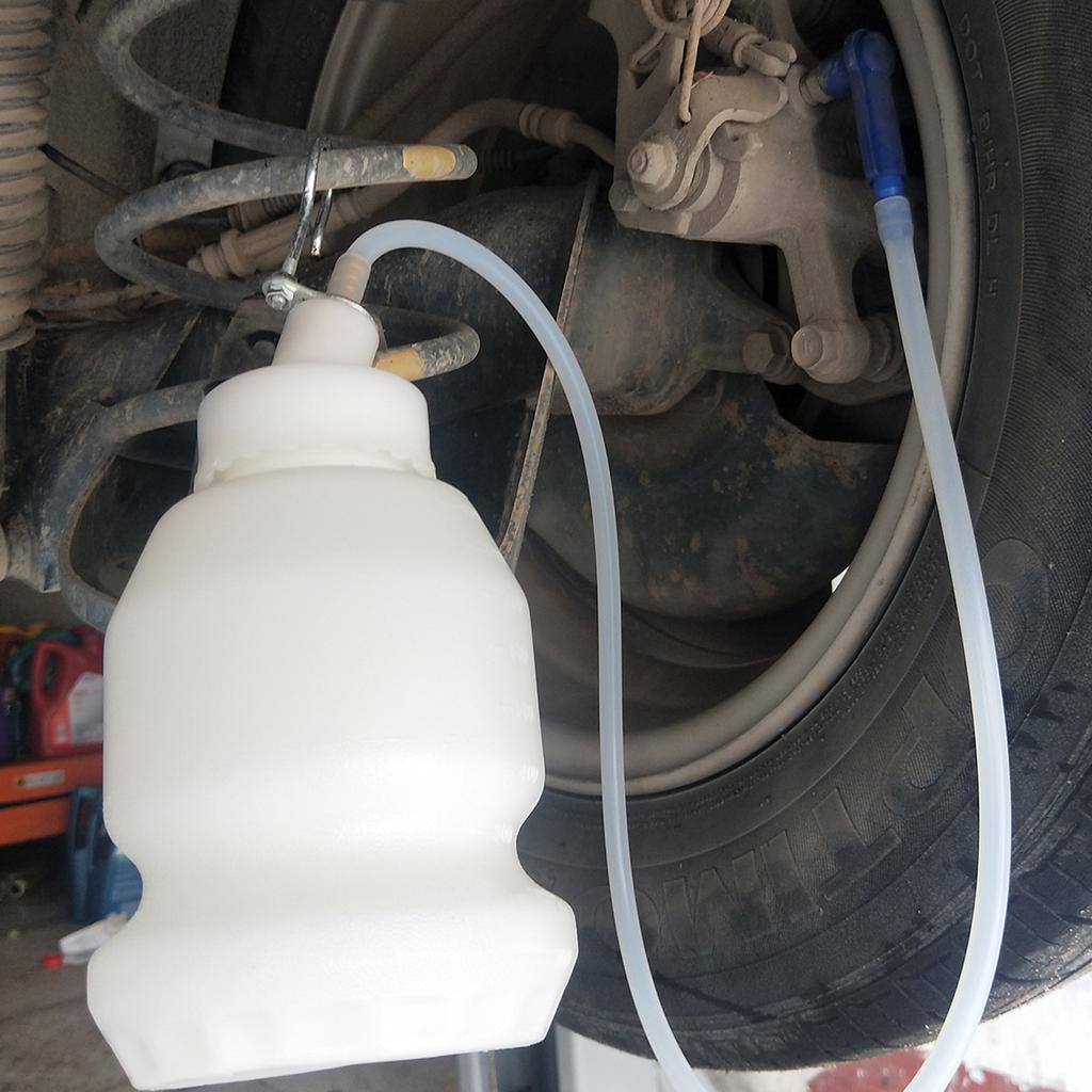 Бутылка для прокачки тормозов 1 л, автоэкстрактор тормозной жидкости с силиконовым крюком для подвешивания шланга, белый