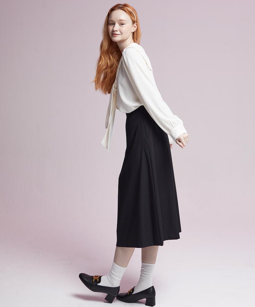 Manavis Seven Black Pleated Skirt