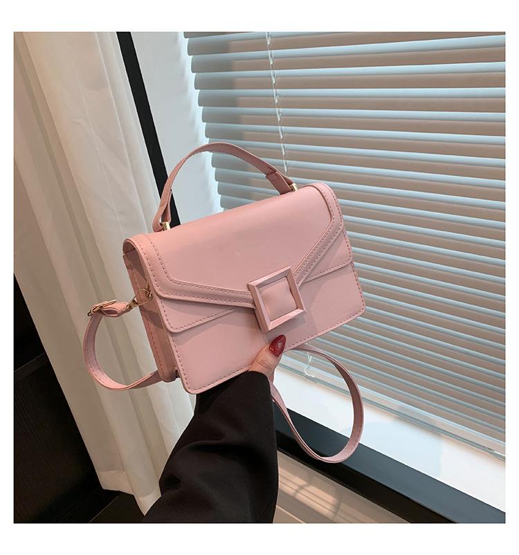 Женская простая сумка 2024 года, летняя новая универсальная сумка-мессенджер, темпераментная однотонная маленькая квадратная сумка для женщин