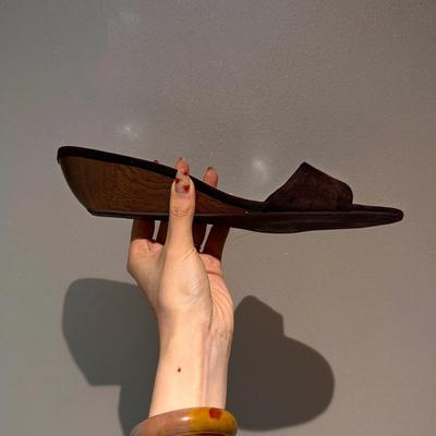 Версия из овчины~ Красивые кожаные шлепанцы на танкетке с фактурой дерева и высоким каблуком, женская летняя обувь, маленькие сандалии, полушлепанцы