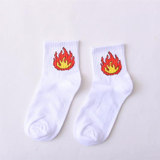 Women Daily Socks Harajuku Korea Japanese Cotton Kitten Flame Socks Men Chinese Cactus Gun Shark Alien Christmas Socks