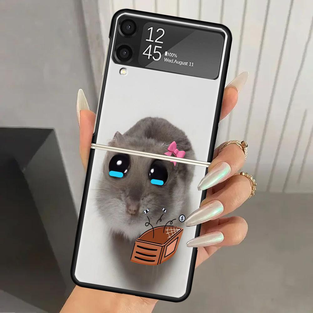 Смешной грустный хомяк Мем Жесткий ПК Чехол для телефона Для Samsung Galaxy Z Flip 7 6 5 4 3 Черный ZFlip7 ZFlip6 Flip5 Flip4 Flip3 5G Печать Защитная крышка