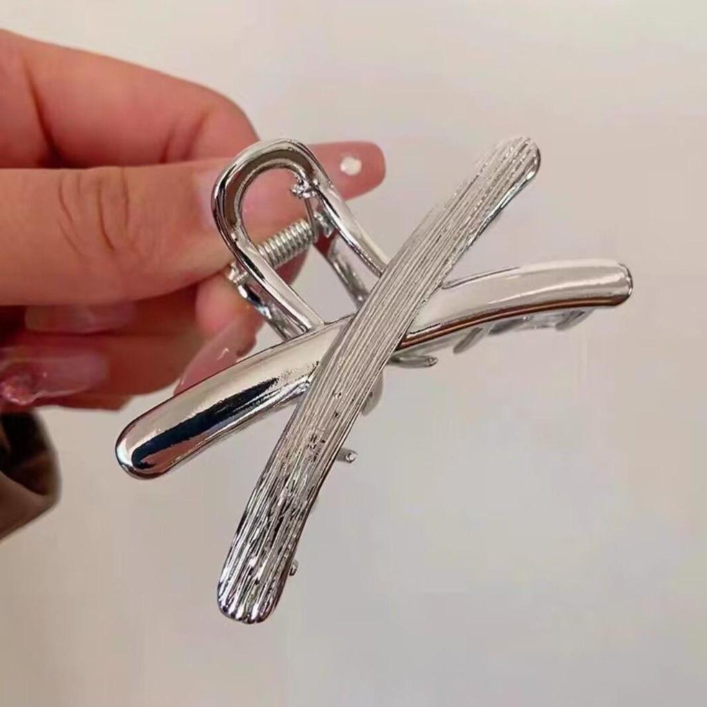 Sweet Cool Y2K Star & Heart Hammered Claw Hair Accessories - High-End Updo & Shark Clips