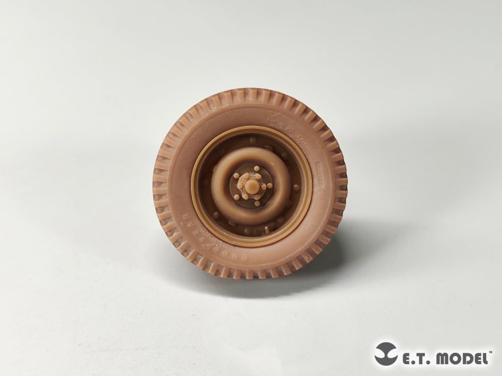 Eaty Модель WW2 Американский Джип Виллис МБ тонный грузовик вес деформируемая шина Пластиковые детали модели 1/35 1/4 4×4 (для Тамии) С35-156 (боевая машина)