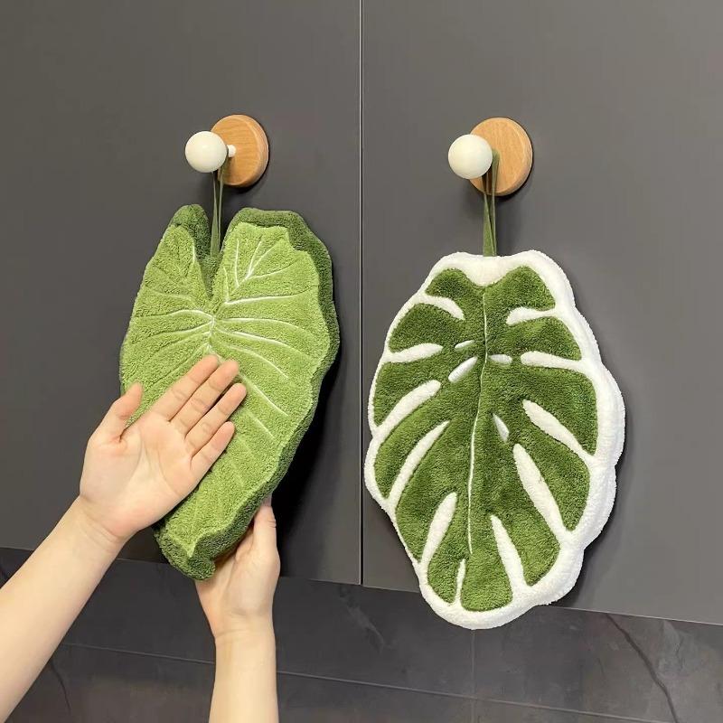 Creative Leaf Hand Towel Absorbent Wall Hanging Kitchen Soft Towel Bathroom Accessories Handkerchief Towel Home Wash Hand Towels