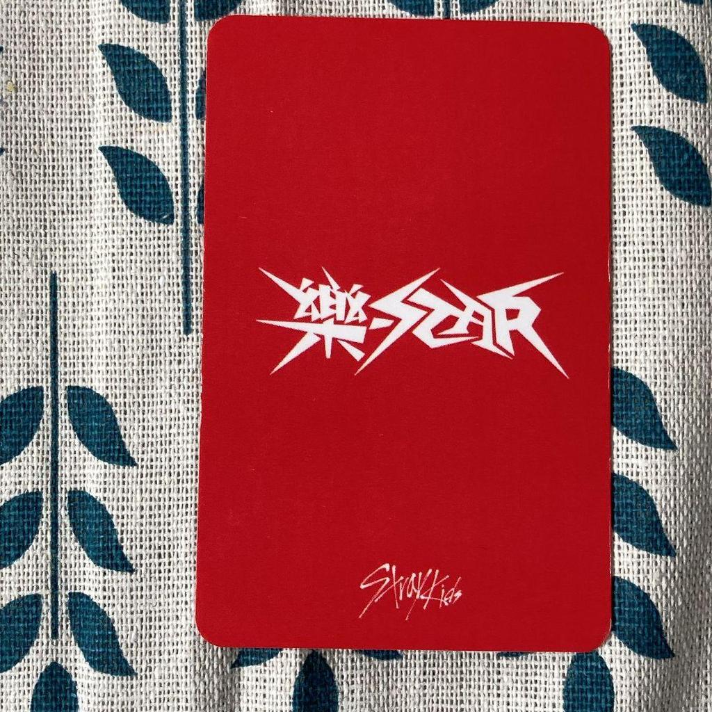 [Б/У] Бан Чан Stray Kids Победитель: 1 Коллекционная карточка Raku-STAR