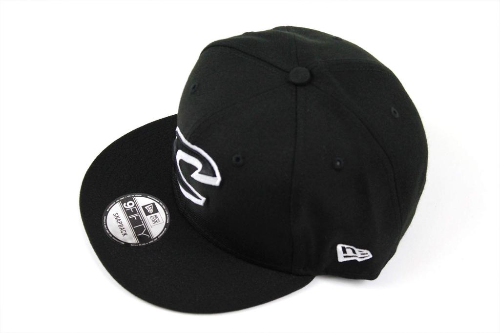 New Era Кепка 9FIFTY Snapback Черная НБА Восточная Кливленд Кавальерс, и Белая, Конференция,
