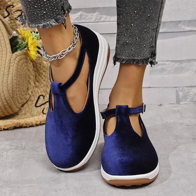 Женская обувь – Кроссовки