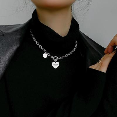 Модное ожерелье из титановой стали в форме сердца - короткая подвеска из нержавеющей стали в форме буквы, модный аксессуар