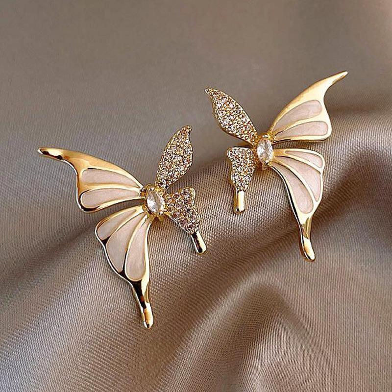 Fashion Cute Butterfly Stud Earrings for Women White Enamel Oil Crystal Wings Earrings Party Sweet Golden Metal Jewelry