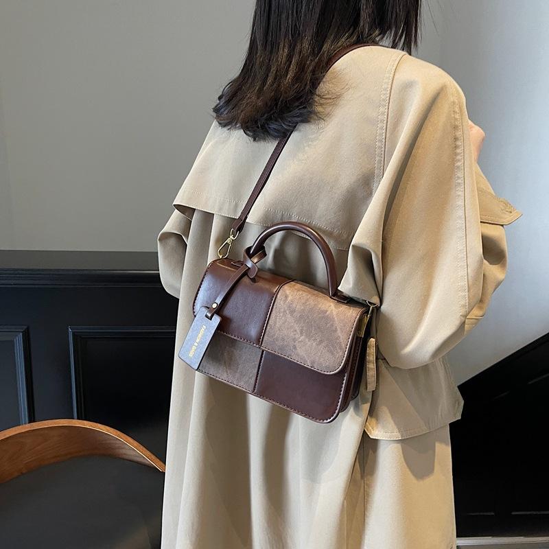 Сумка Женская 2025 Новая Мода Универсальная Высокая Ценность Женская Сумка Сплайсинг Простая Портативная Сумка на Плечо Сумка Кроссбоди