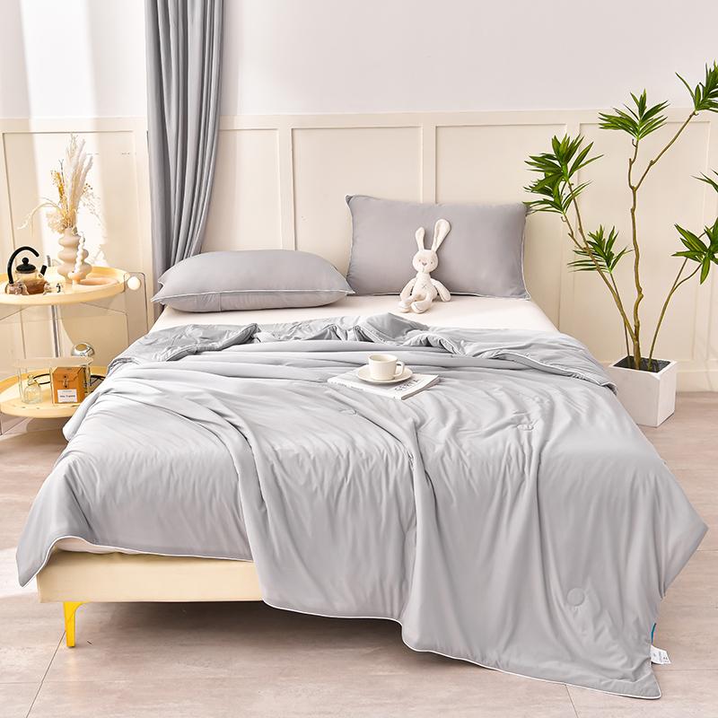 Ice Silk Summer Air Conditioning Cooling Quilt Comforter Lightweight Blankets Skin-friendly Breathable Water Washable Fabric