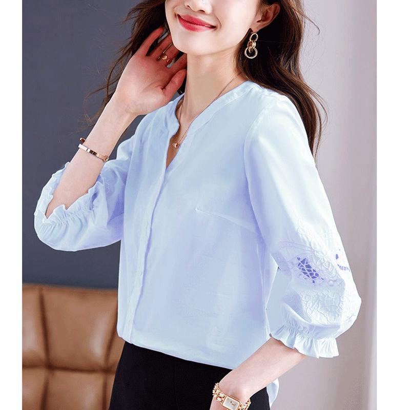 Loose Summer Women's Hollow Embroidery Shirt In Pure Cotton Blouse