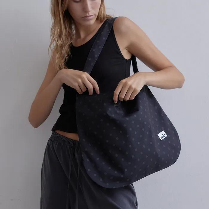 Black Dot Easy Bag